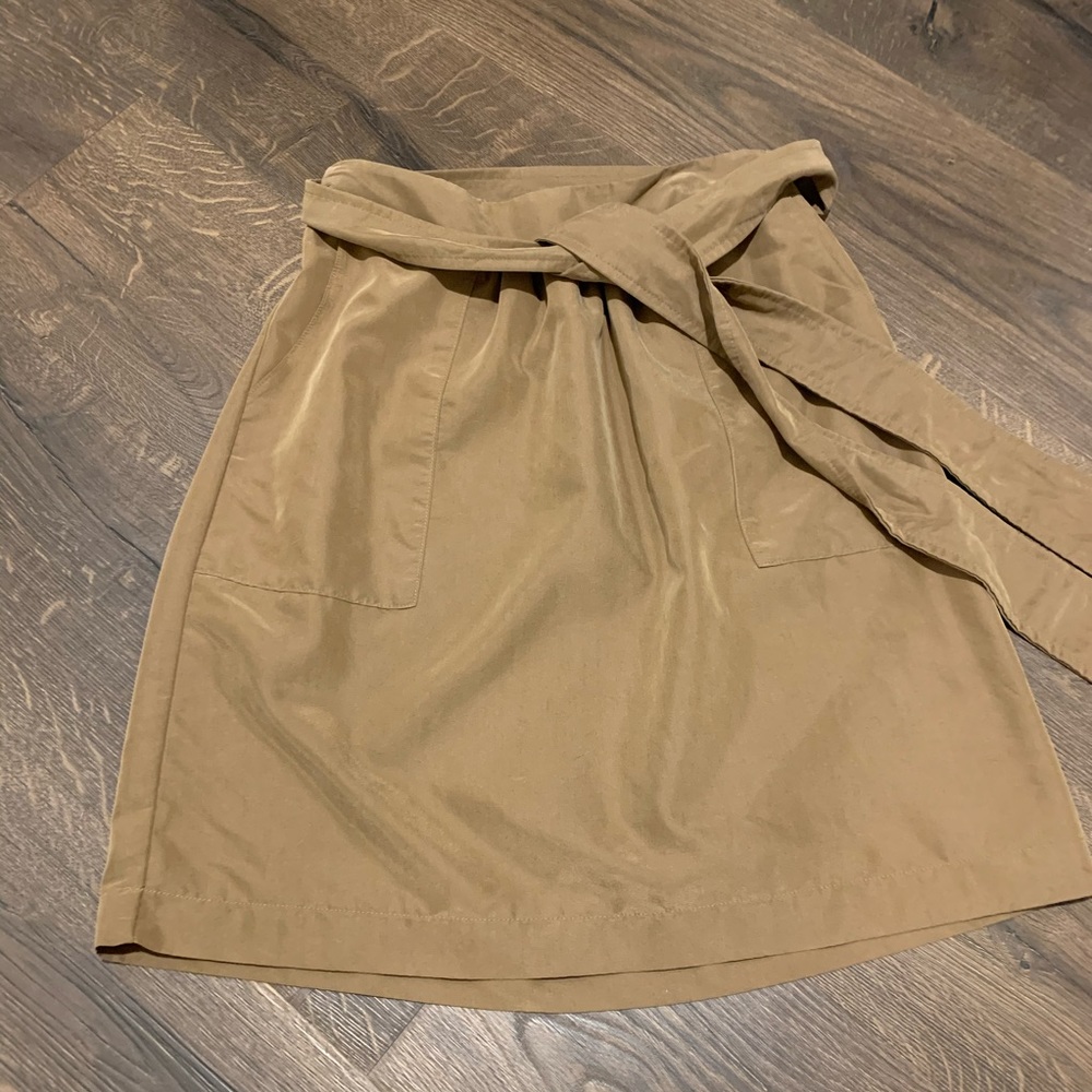 Tie waste tan skirt